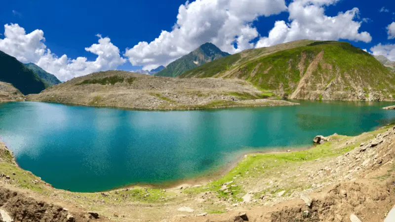 Lulusar Lake